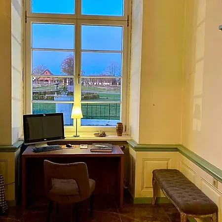 Hotel Schloß *