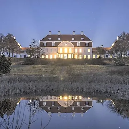 Schloß *