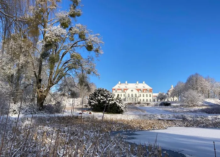 Hotel Schloss *
